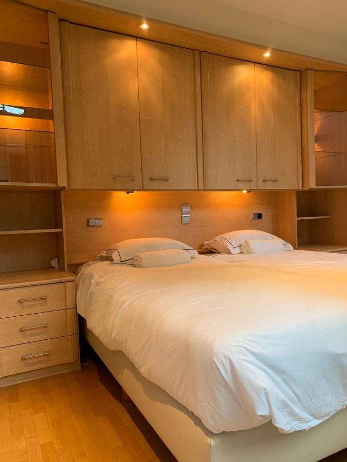 Lovely Two Bedroom Apartment With Free Parking Amberes Exterior foto